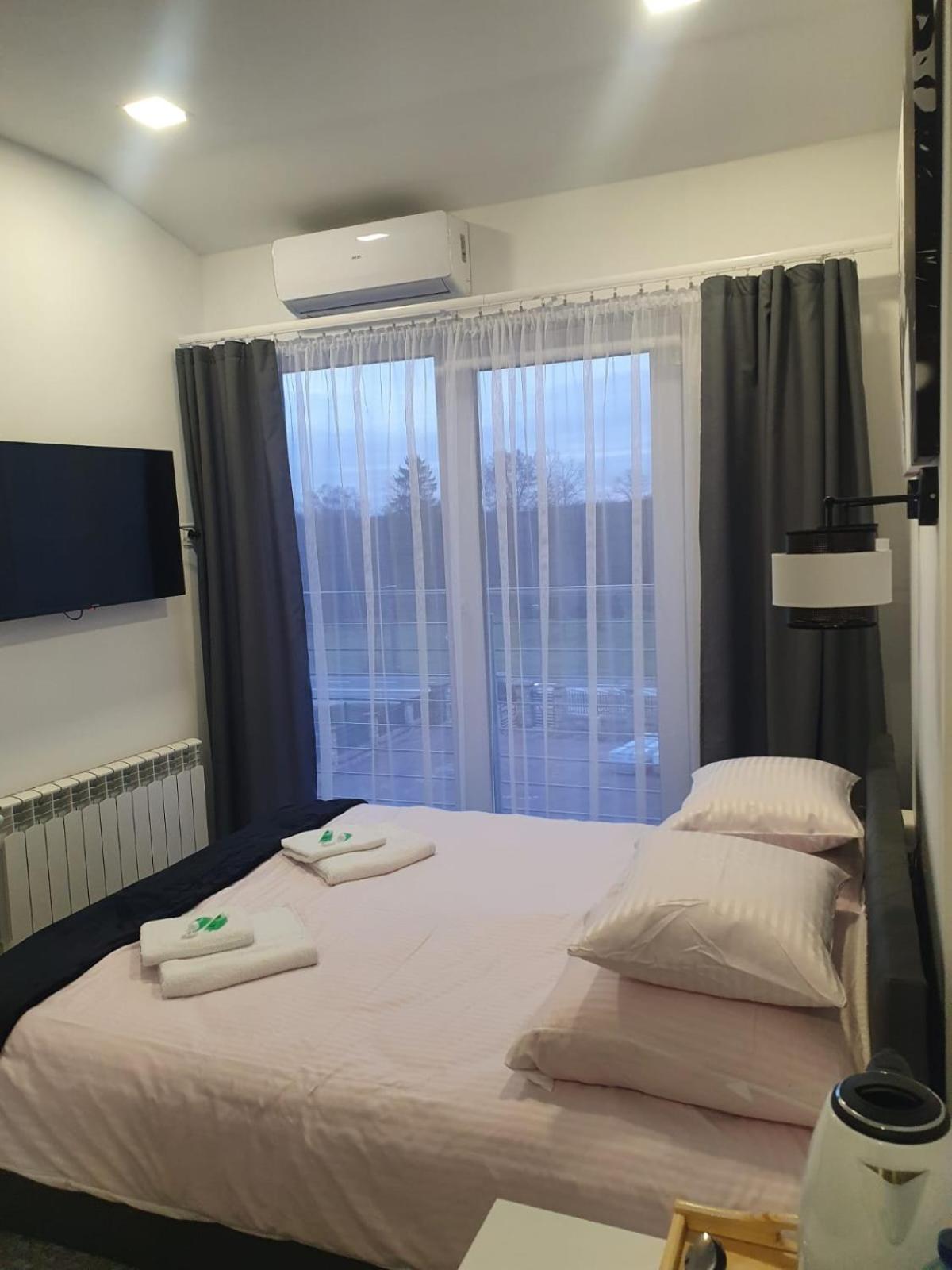 Comfort Stay, Ev, Parking Boleslawiec  Eksteriør bilde